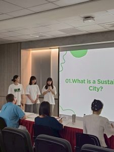 LINE_ALBUM_113.2 英文簡報比賽_250602_81