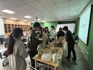 LINE_ALBUM_114-1 日本食文化與零食發展_251209_12